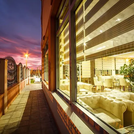 Hotell Oasis Podgorica