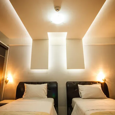 Hotell Oasis 4*