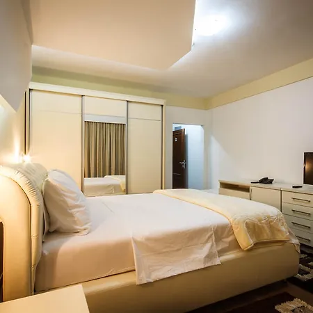 Hotell Oasis 4*
