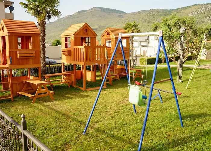 Oasis Szálloda Podgorica