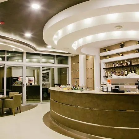 Hotel Oasis 4*