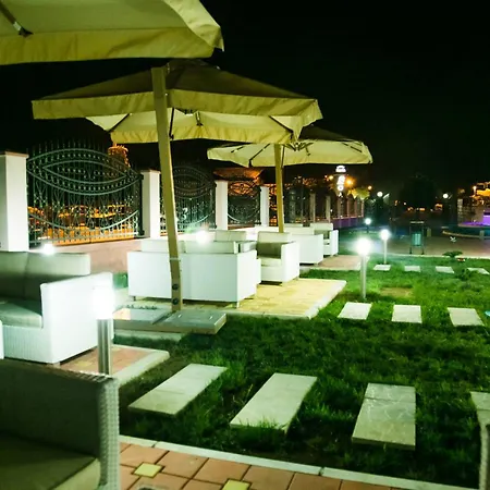 Oasis 4* Podgorica