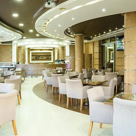 Oasis 4*
