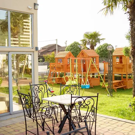 Oasis 4*